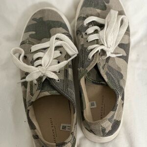 American Eagle Outfitters Kids Camouflage Sneakers